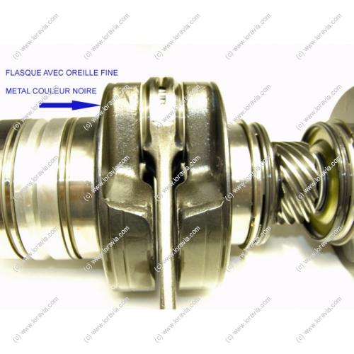 3rd Generation crankshaft for Rotax 582. Connecting rod small end bearings are supplied with the crankshaft  Part #887052