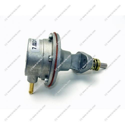 To be installed on 912 / 912s with drain hole if diaphragm or lip seal leak on the oil side delivered with bakelite gasket