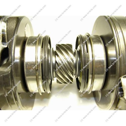 3rd Generation crankshaft for Rotax 582. Connecting rod small end bearings are supplied with the crankshaft  Part #887052