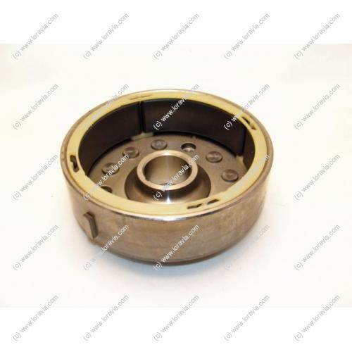 ORIGINAL magnetic flywheel to be used with the CDI or DCDI electronic ignition of Rotax 2-stroke engines.