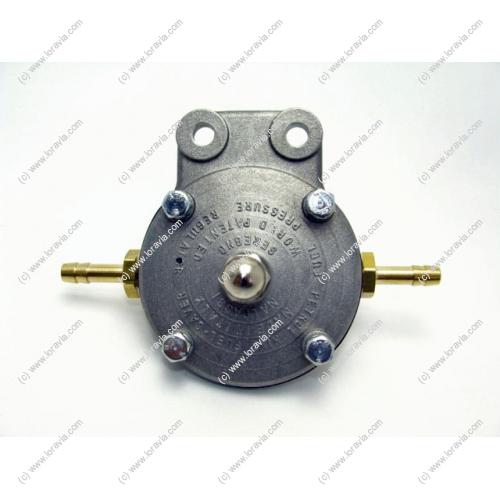 Strongly recommended after the fuel pump to dampen pressure variations - 912 / 912S It avoids excessive stress on the needle valve by regulating the fuel pressure Supplied with mounting bracket